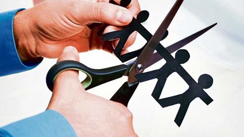 চলতি বছর প্রযুক্তি খাতে ছাঁটাই দেড় লাখ কর্মী